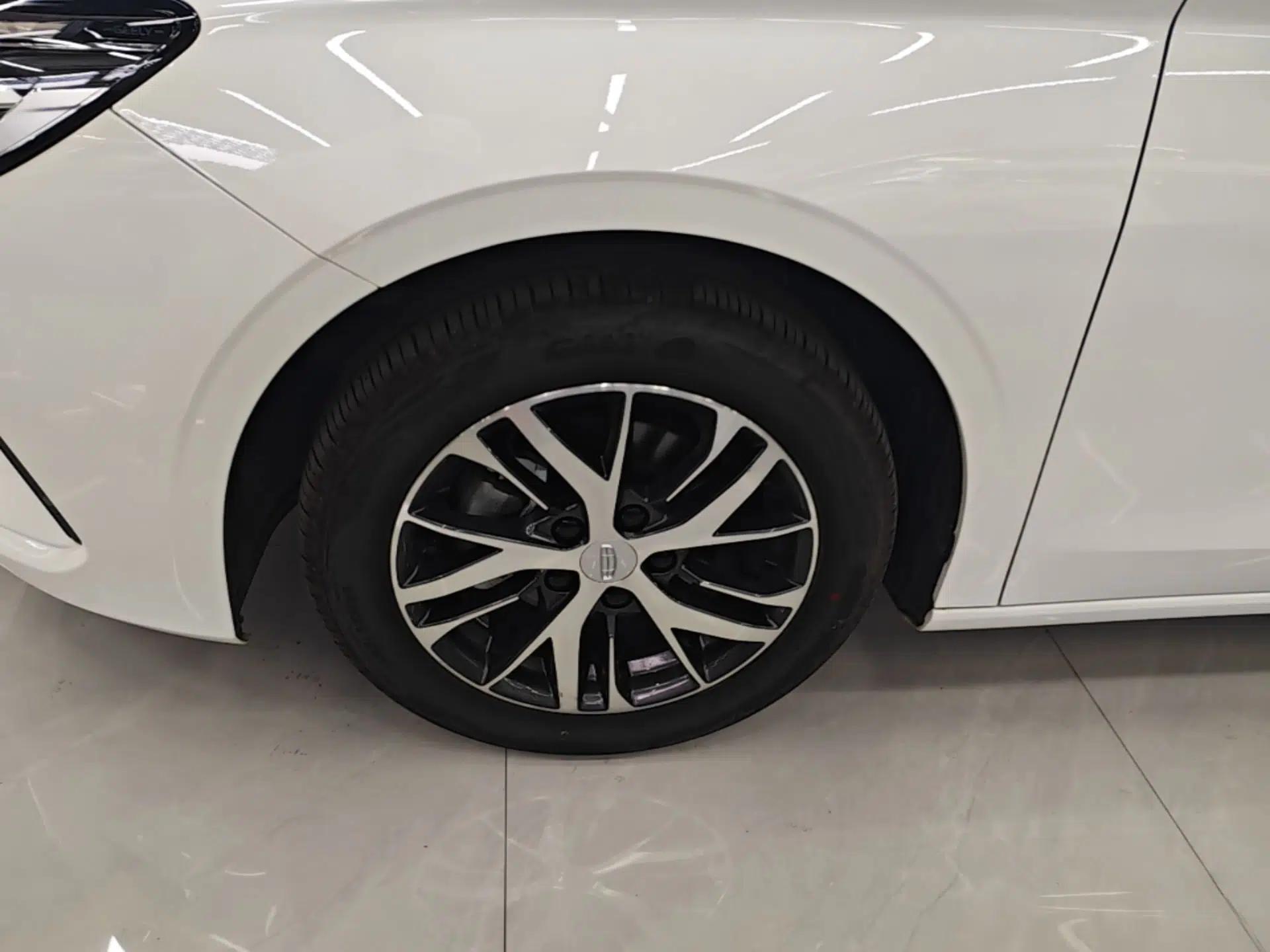 Geely Auto Emgrand 2026 Model 4th Generation 4 Millionth Anniversary Edition 1.5L CVT Overdrive Edition — миниатюра 10