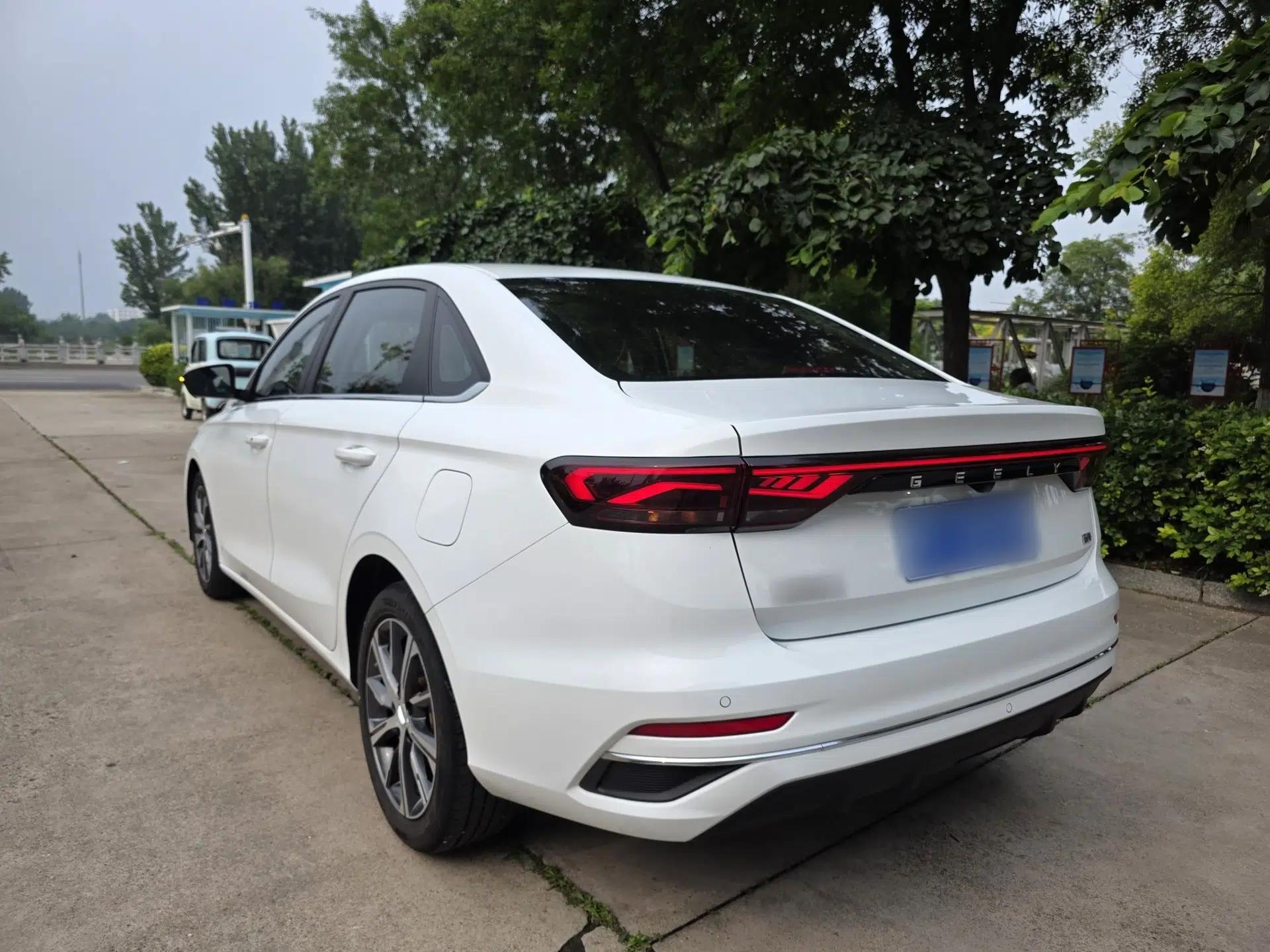 Geely Auto Emgrand 2023 4th Generation Champion Edition 1.5L CVT Flagship Model — миниатюра 6