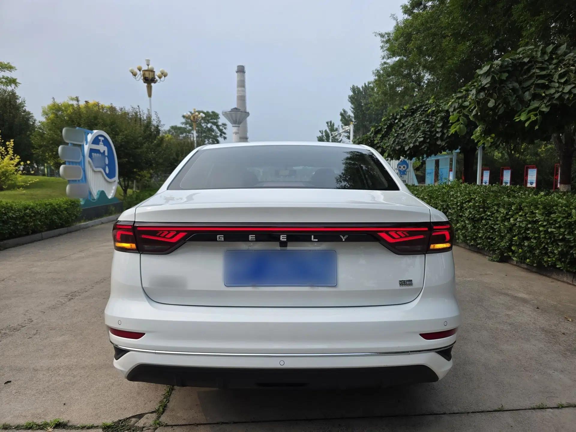 Geely Auto Emgrand 2023 4th Generation Champion Edition 1.5L CVT Flagship Model — миниатюра 7