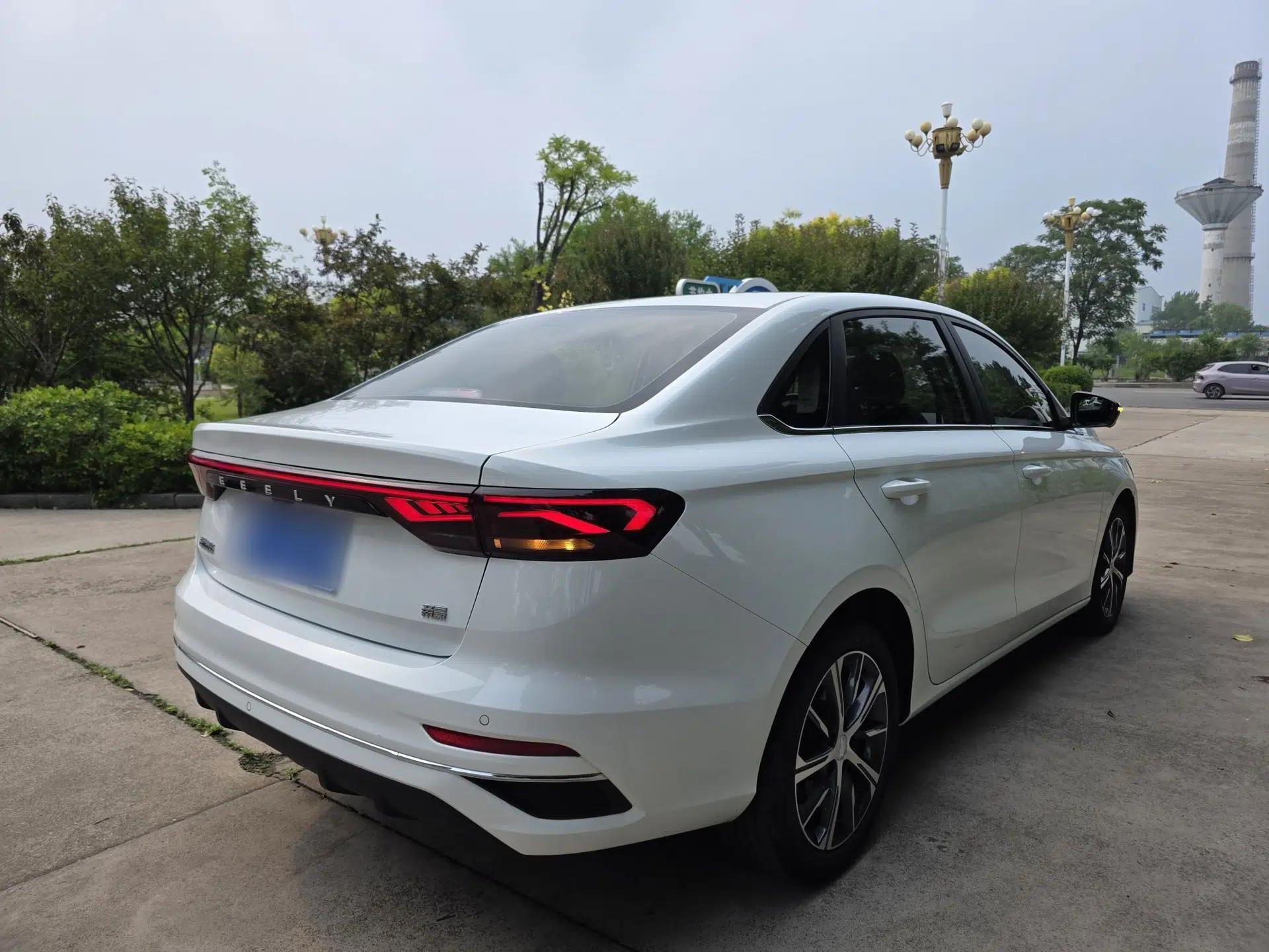 Geely Auto Emgrand 2023 4th Generation Champion Edition 1.5L CVT Flagship Model — миниатюра 8