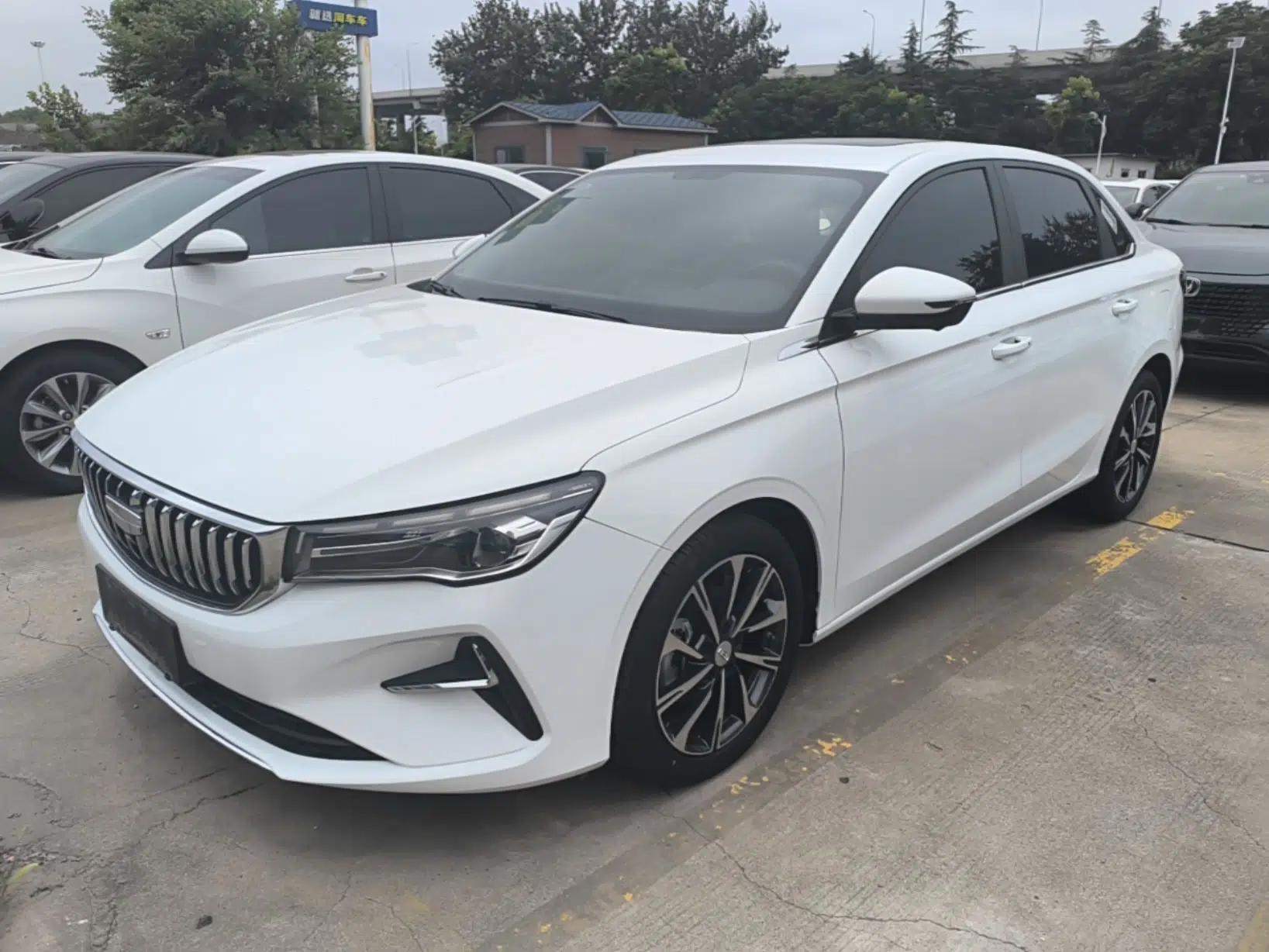 Geely Auto Emgrand 2025 4th Generation 1.5L CVT Flagship Version — миниатюра 1
