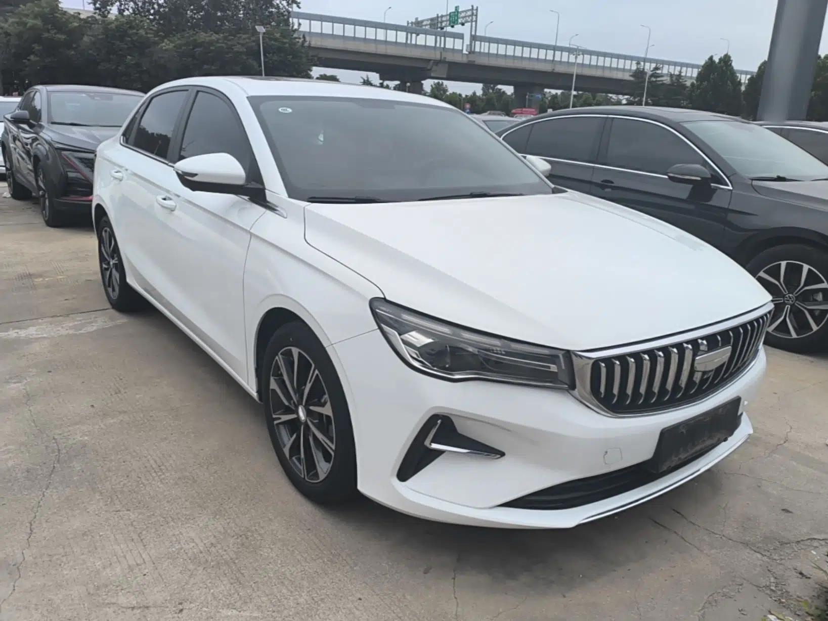 Geely Auto Emgrand 2025 4th Generation 1.5L CVT Flagship Version — миниатюра 3