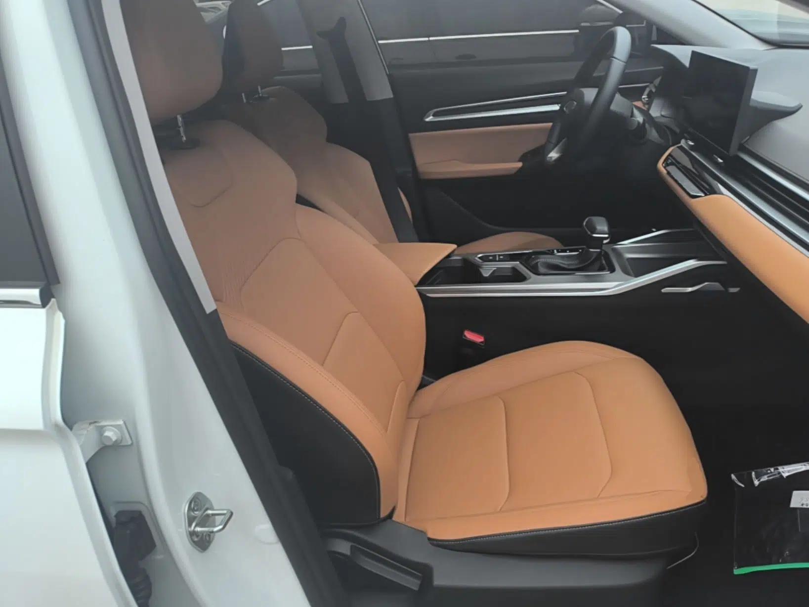 Geely Auto Emgrand 2025 4th Generation 1.5L CVT Flagship Version — миниатюра 24