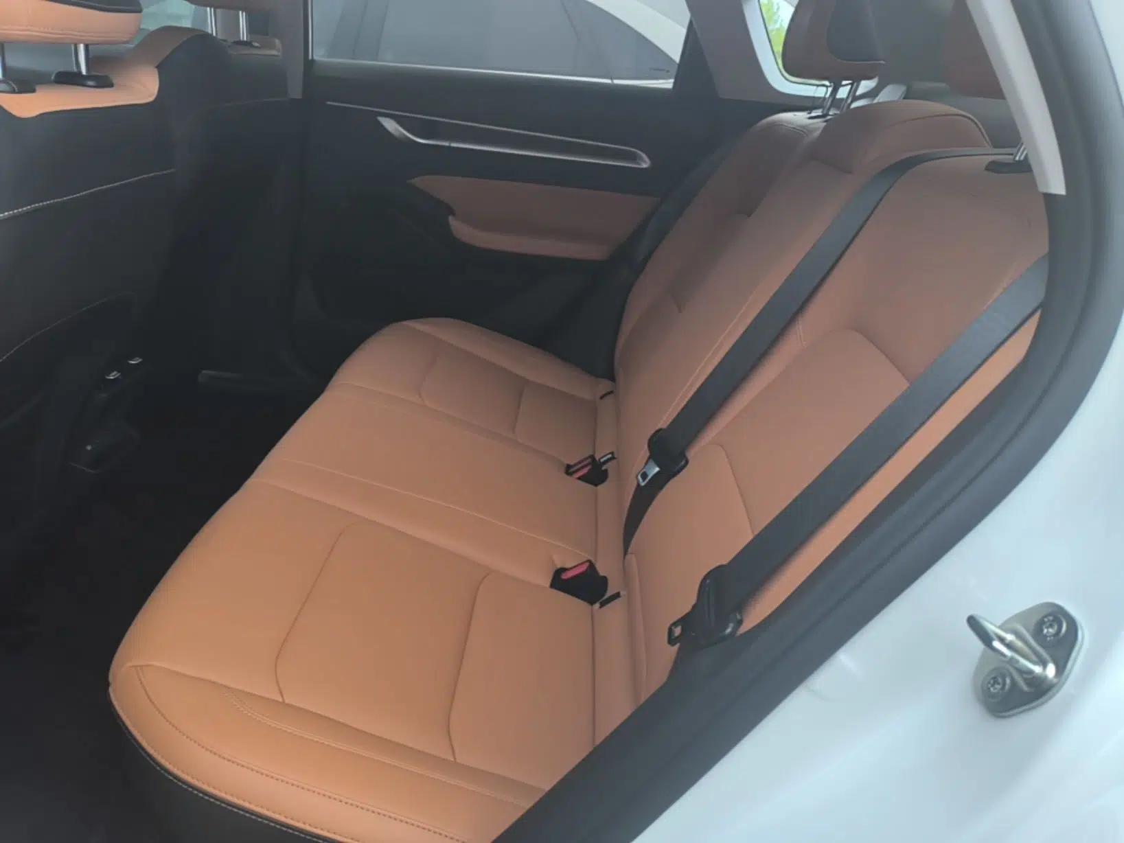 Geely Auto Emgrand 2025 4th Generation 1.5L CVT Flagship Version — миниатюра 25