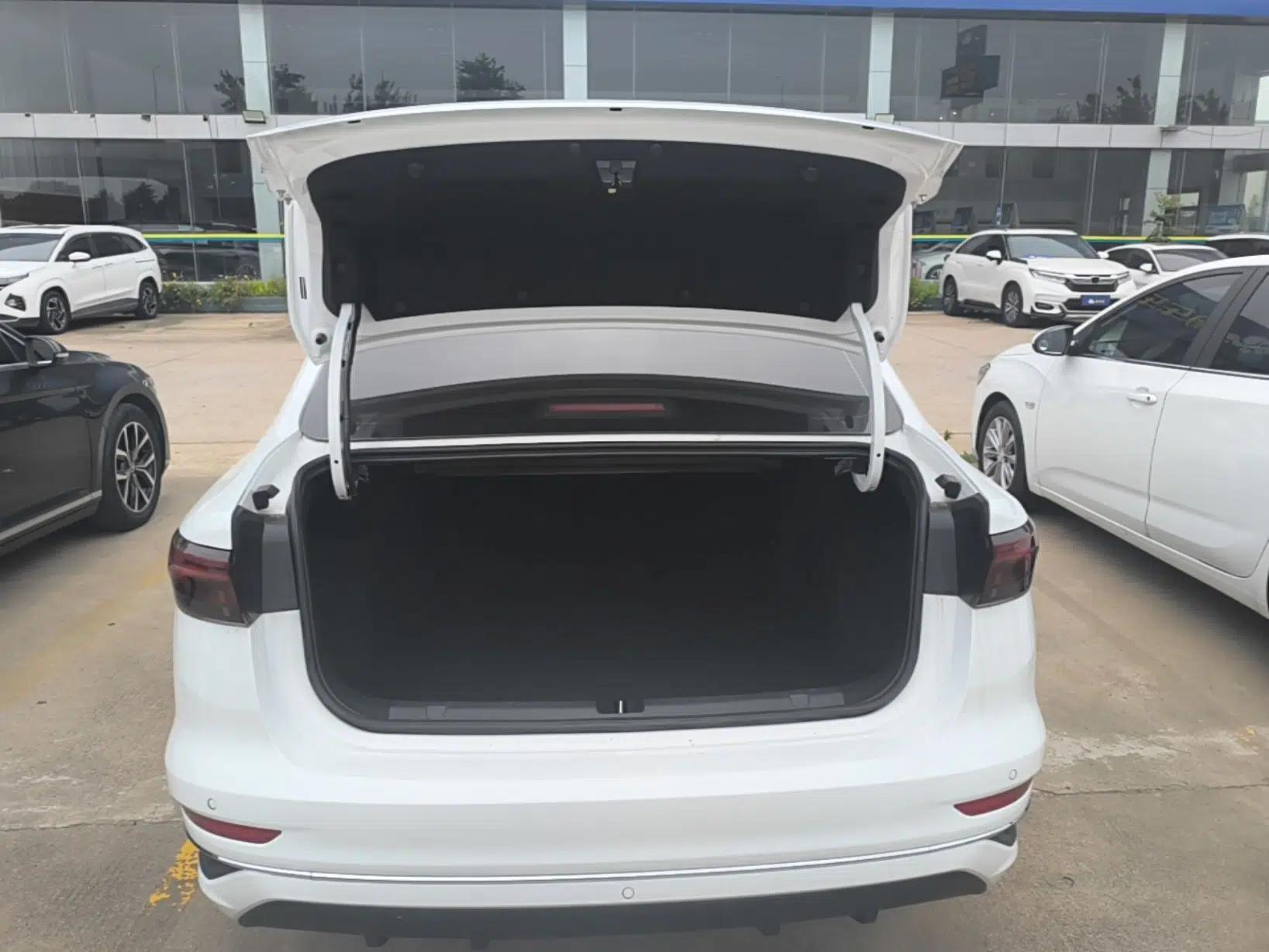 Geely Auto Emgrand 2025 4th Generation 1.5L CVT Flagship Version — миниатюра 27