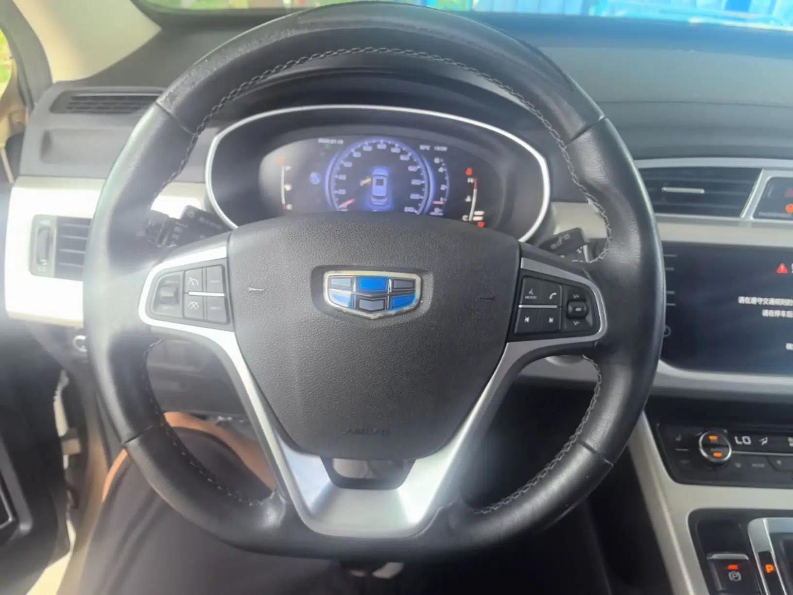 Geely Auto Emgrand X7 Sport 2018 1.8TD Automatic Two-Wheel Drive Smart 4G Connected Version — миниатюра 18