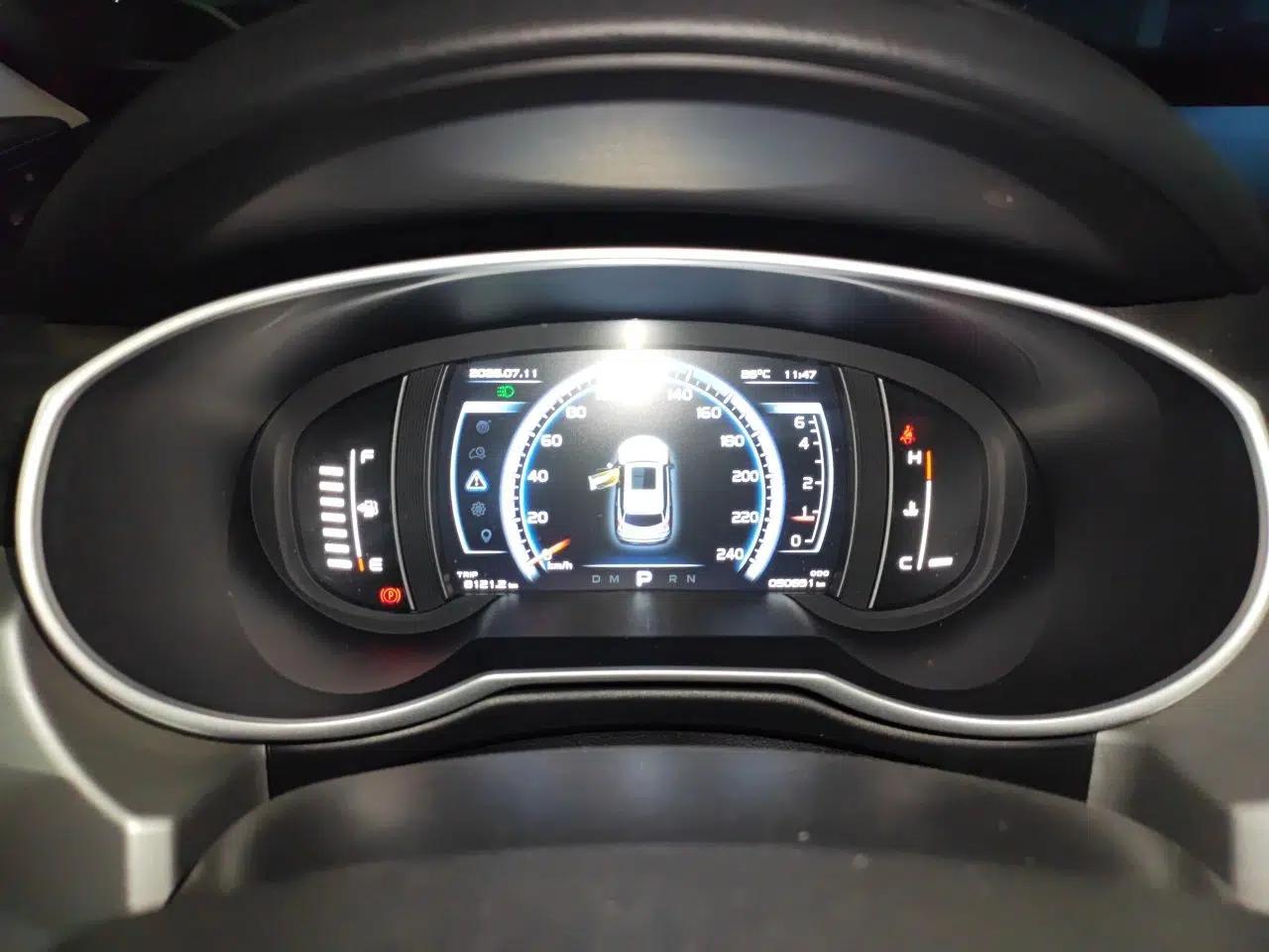 Geely Auto Emgrand X7 Sport 2016 1.8TD Automatic Smart Model — миниатюра 11