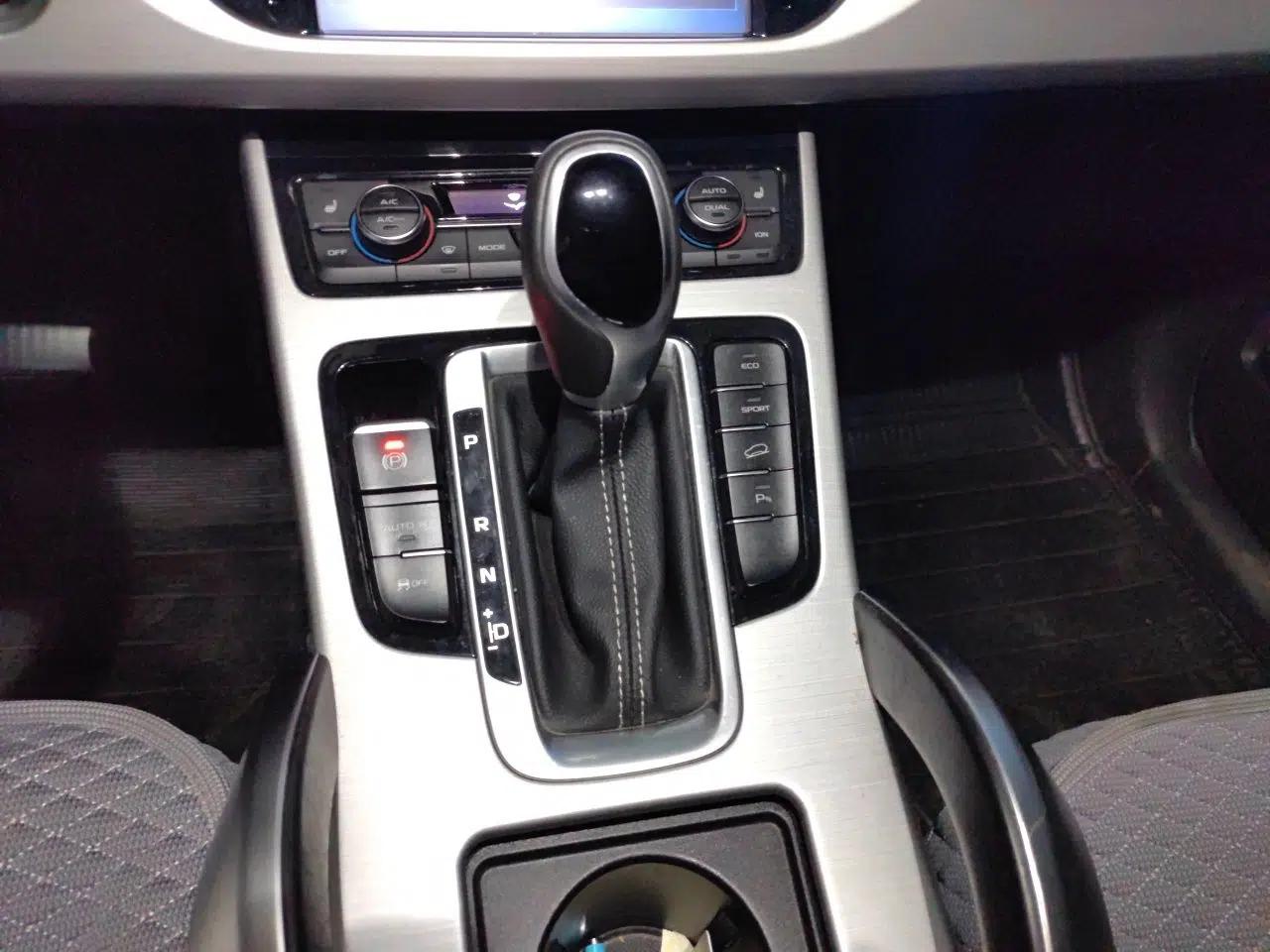 Geely Auto Emgrand X7 Sport 2016 1.8TD Automatic Smart Model — миниатюра 14