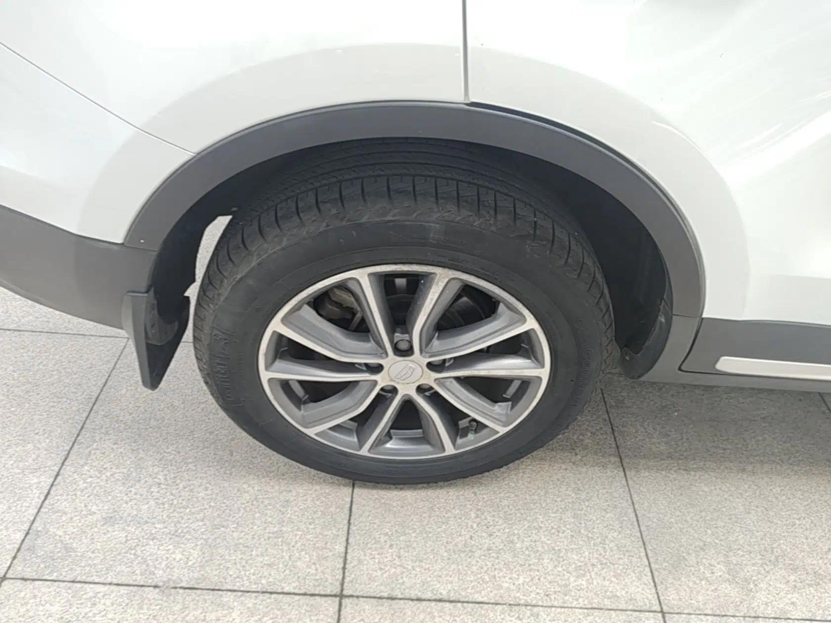 Geely Auto Emgrand X7 Sport 2018 1.8TD Automatic Two-Wheel Drive Smart Connect 4G Internet Edition — миниатюра 11