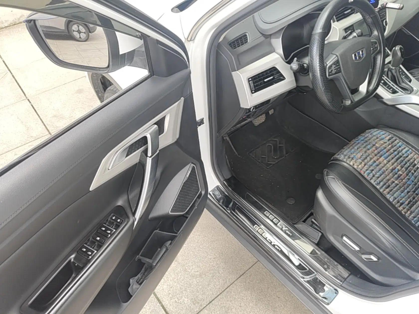 Geely Auto Emgrand X7 Sport 2018 1.8TD Automatic Two-Wheel Drive Smart Connect 4G Internet Edition — миниатюра 18