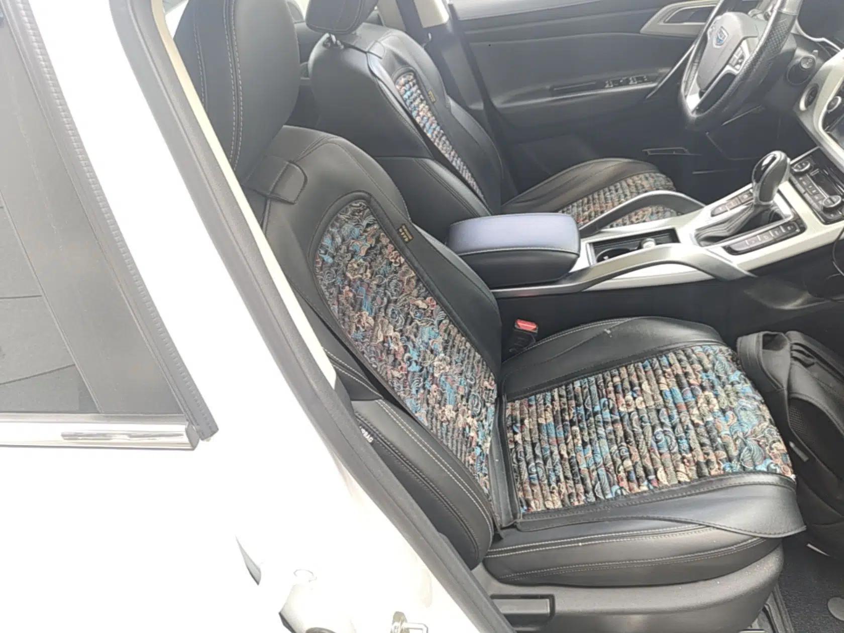 Geely Auto Emgrand X7 Sport 2018 1.8TD Automatic Two-Wheel Drive Smart Connect 4G Internet Edition — миниатюра 19