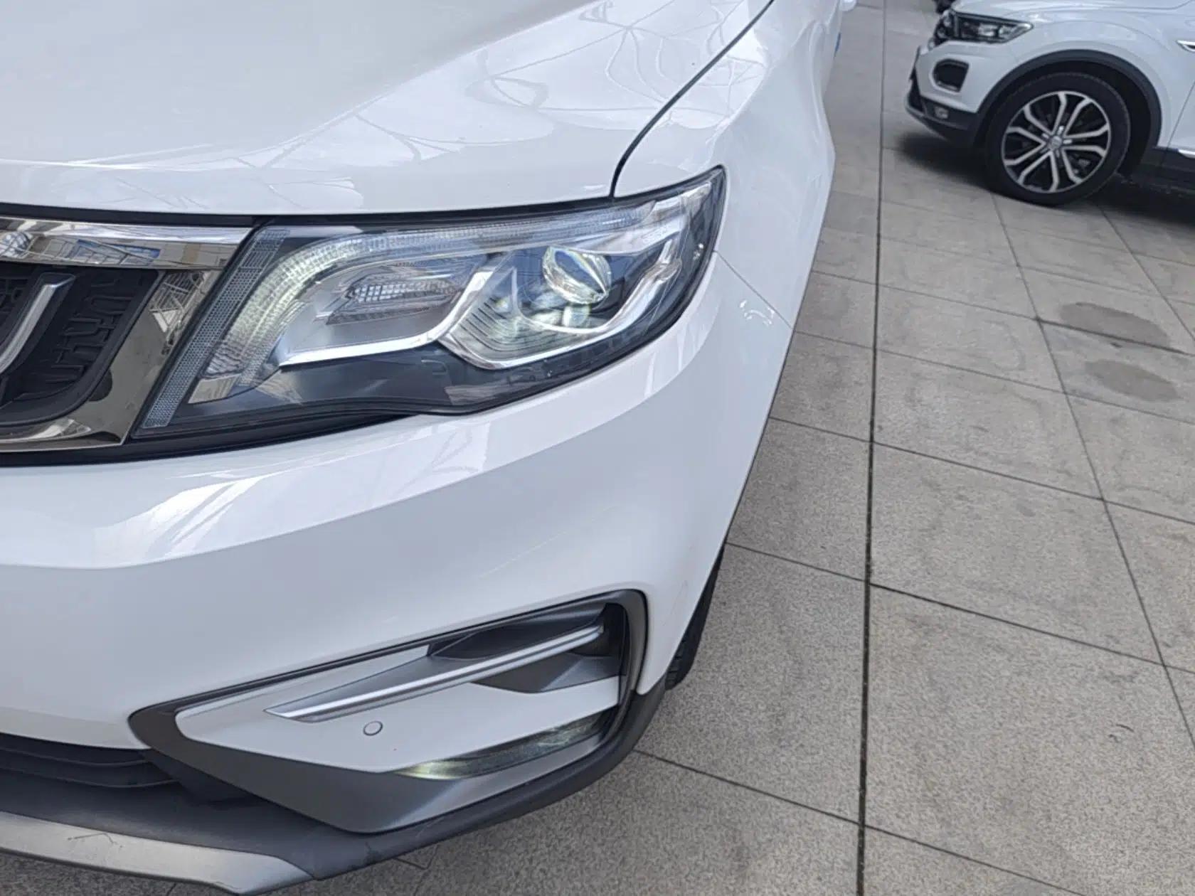 Geely Auto Emgrand X7 Sport 2018 1.8TD Automatic Two-Wheel Drive Smart Connect 4G Internet Edition — миниатюра 8