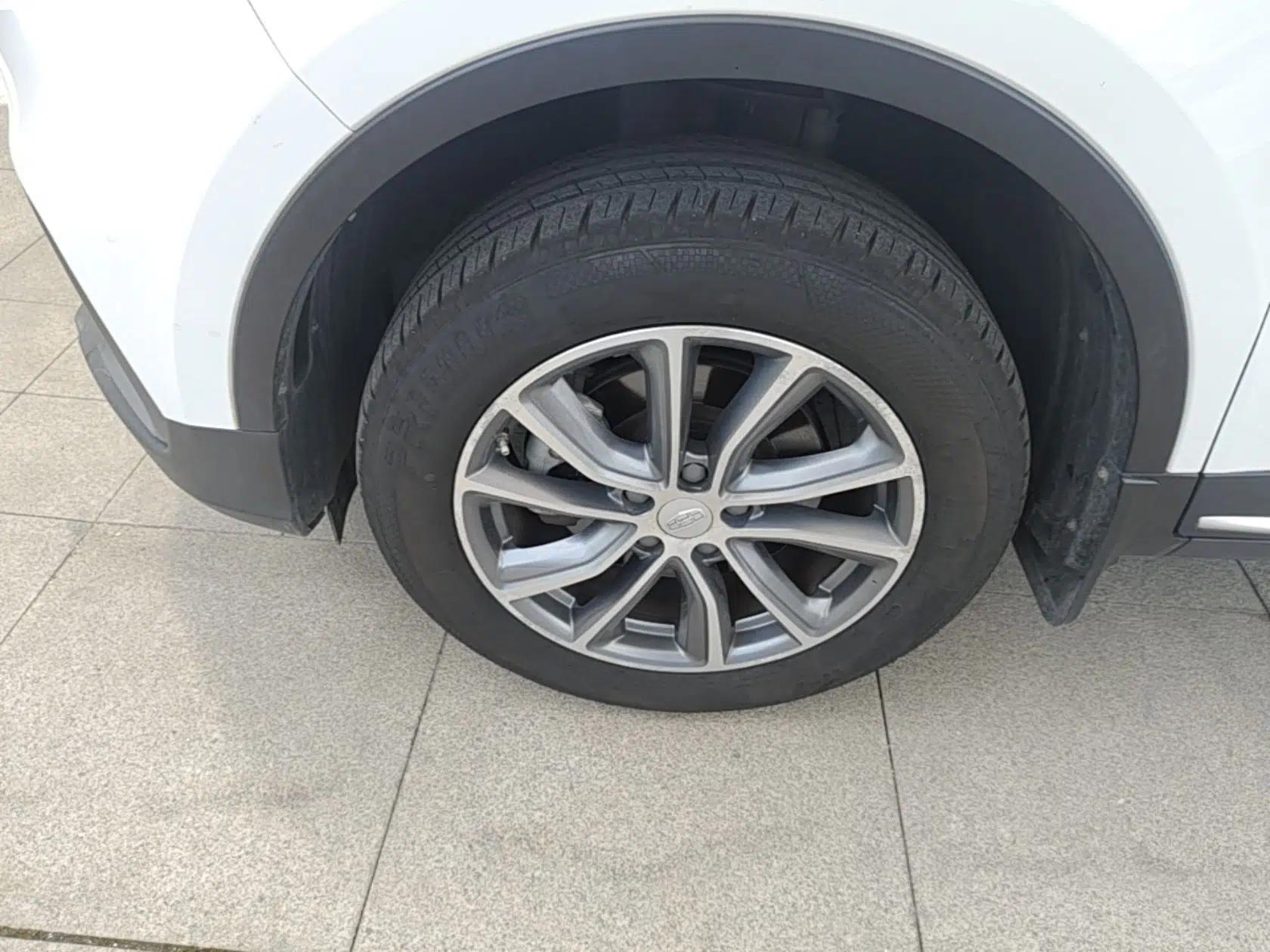 Geely Auto Emgrand X7 Sport 2018 1.8TD Automatic Two-Wheel Drive Smart Connect 4G Internet Edition — миниатюра 10