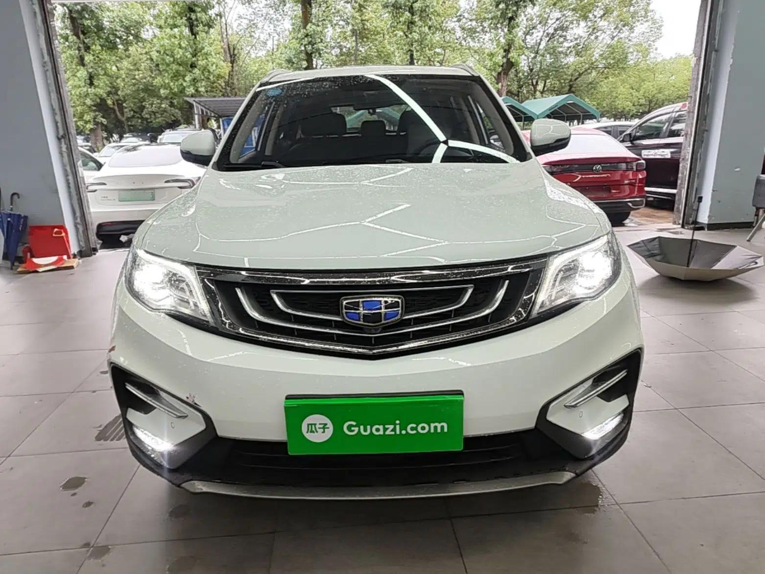 Geely Auto Emgrand X7 Sport 2018 1.8TD Automatic Two-Wheel Drive Smart Connect 4G Internet Edition — миниатюра 2