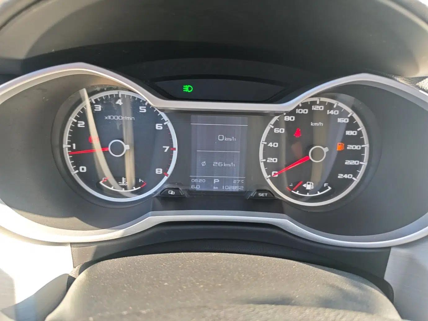 Geely Auto Emgrand X7 Sport 2016 1.8TD Automatic ZhiShang Model — миниатюра 14