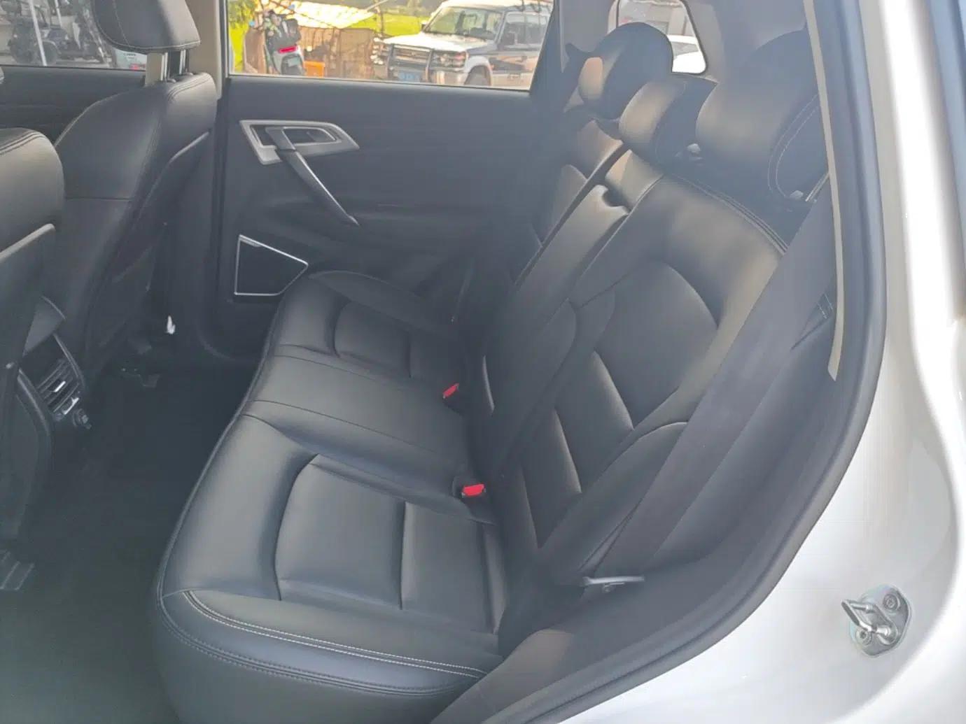 Geely Auto Emgrand X7 Sport 2016 1.8TD Automatic ZhiShang Model — миниатюра 20
