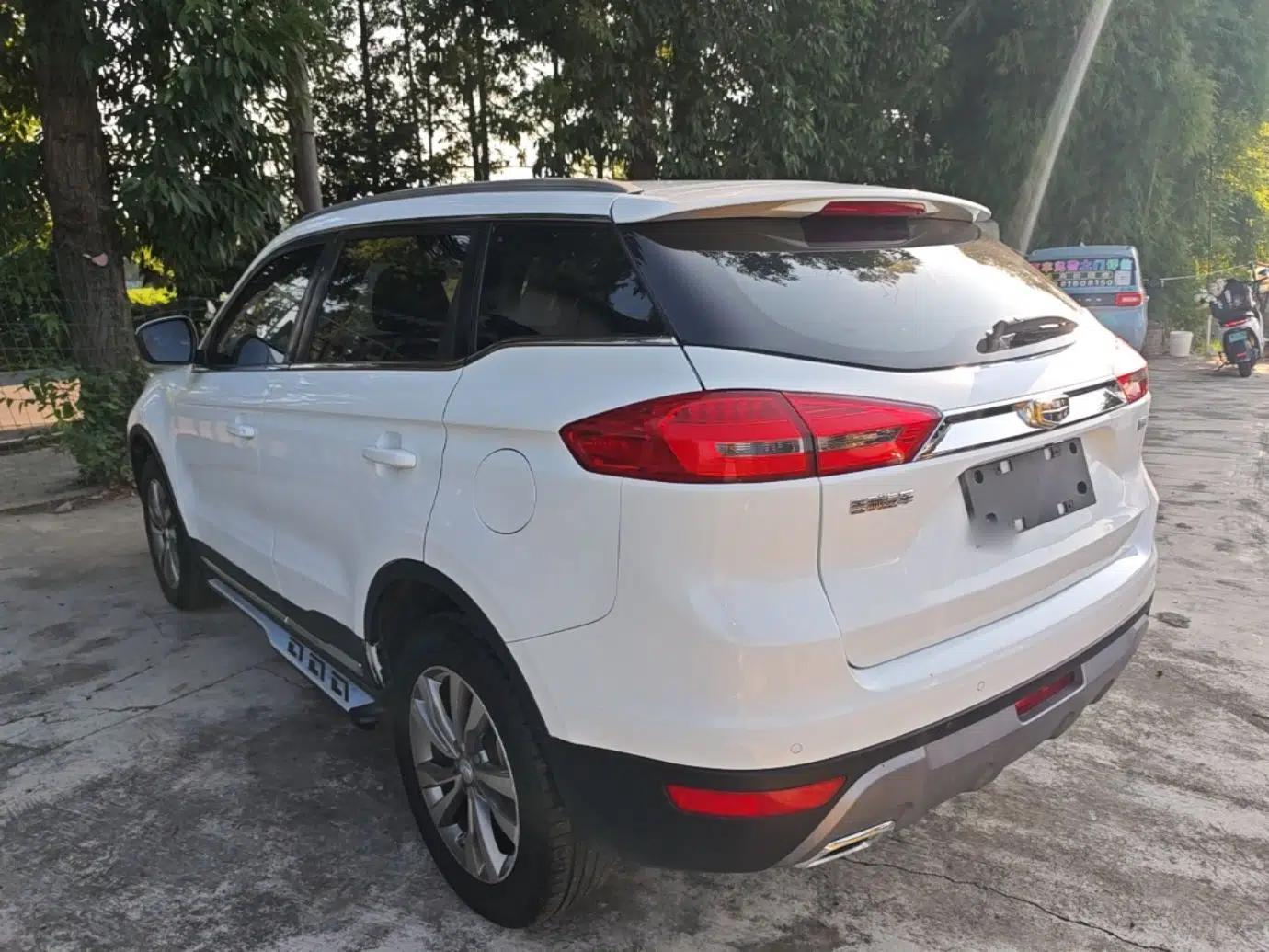 Geely Auto Emgrand X7 Sport 2016 1.8TD Automatic ZhiShang Model — миниатюра 4