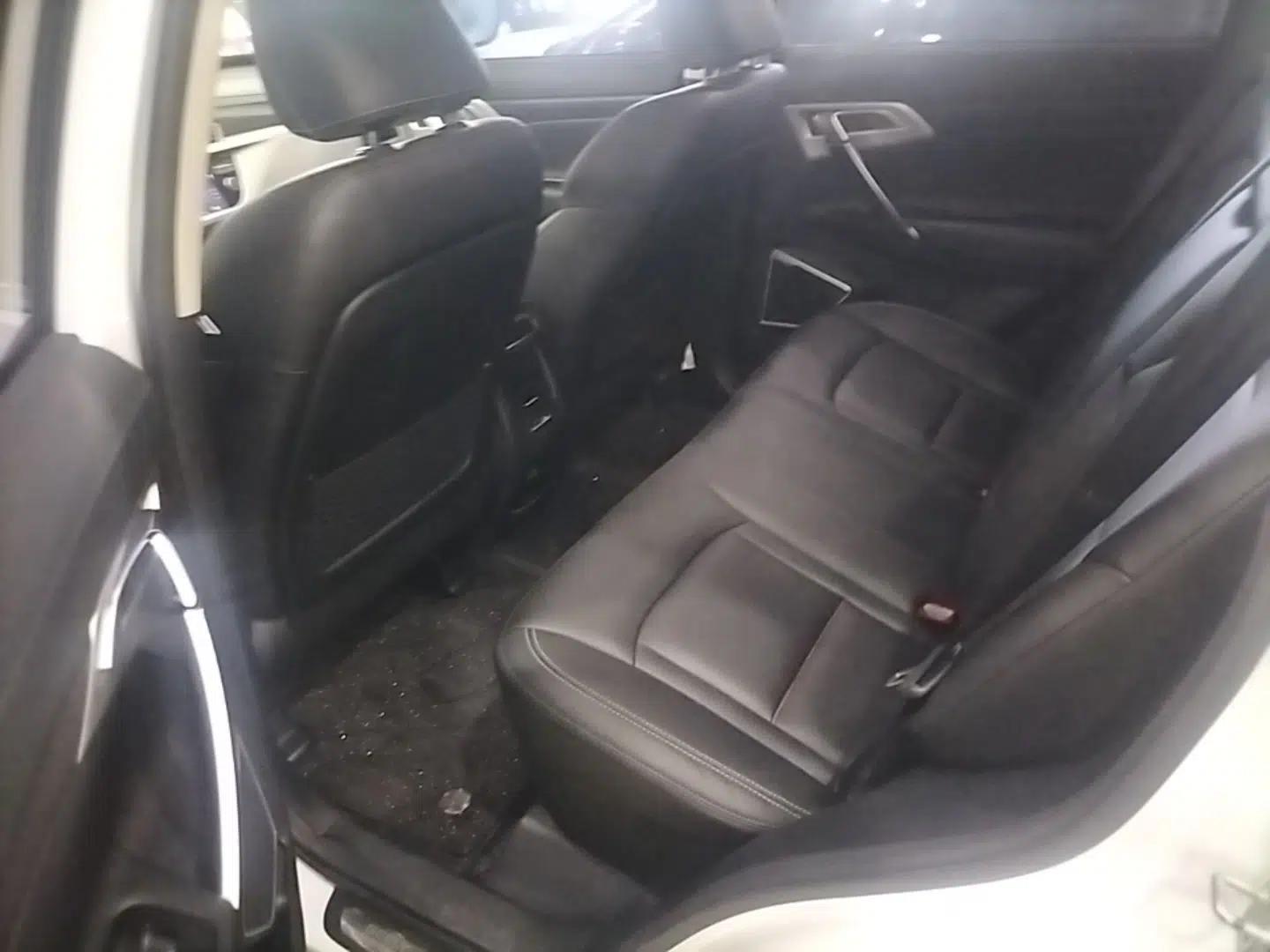 Geely Auto Emgrand X7 Sport 2016 1.8TD Automatic ZhiShang Model — миниатюра 20