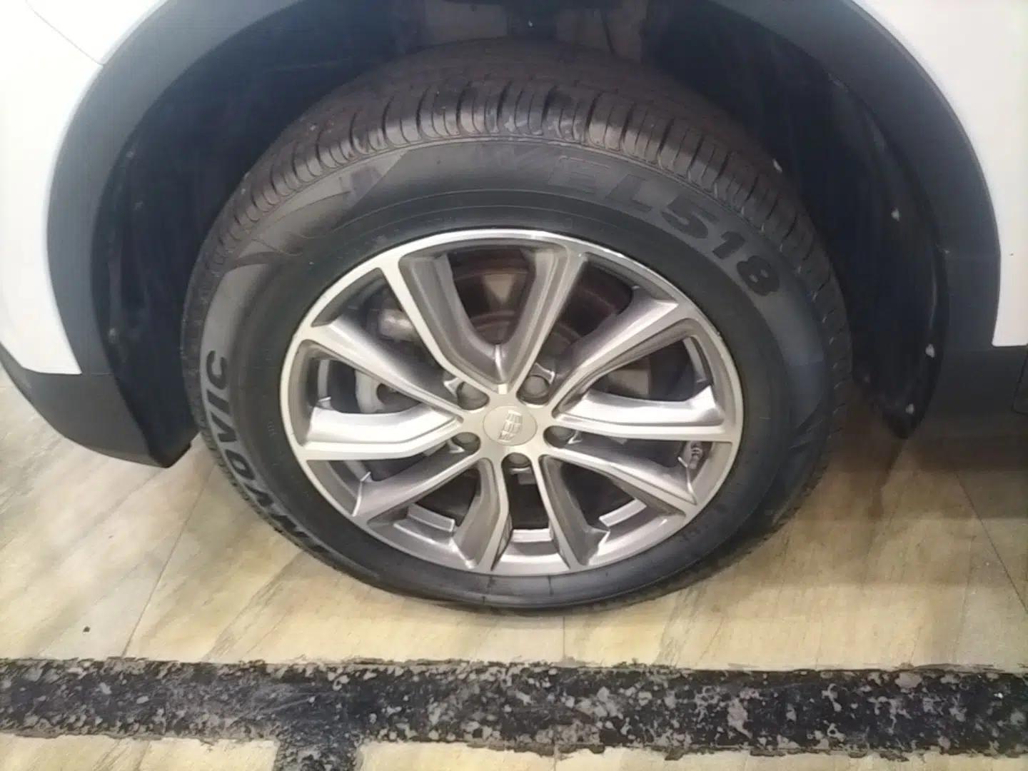 Geely Auto Emgrand X7 Sport 2016 1.8TD Automatic ZhiShang Model — миниатюра 10