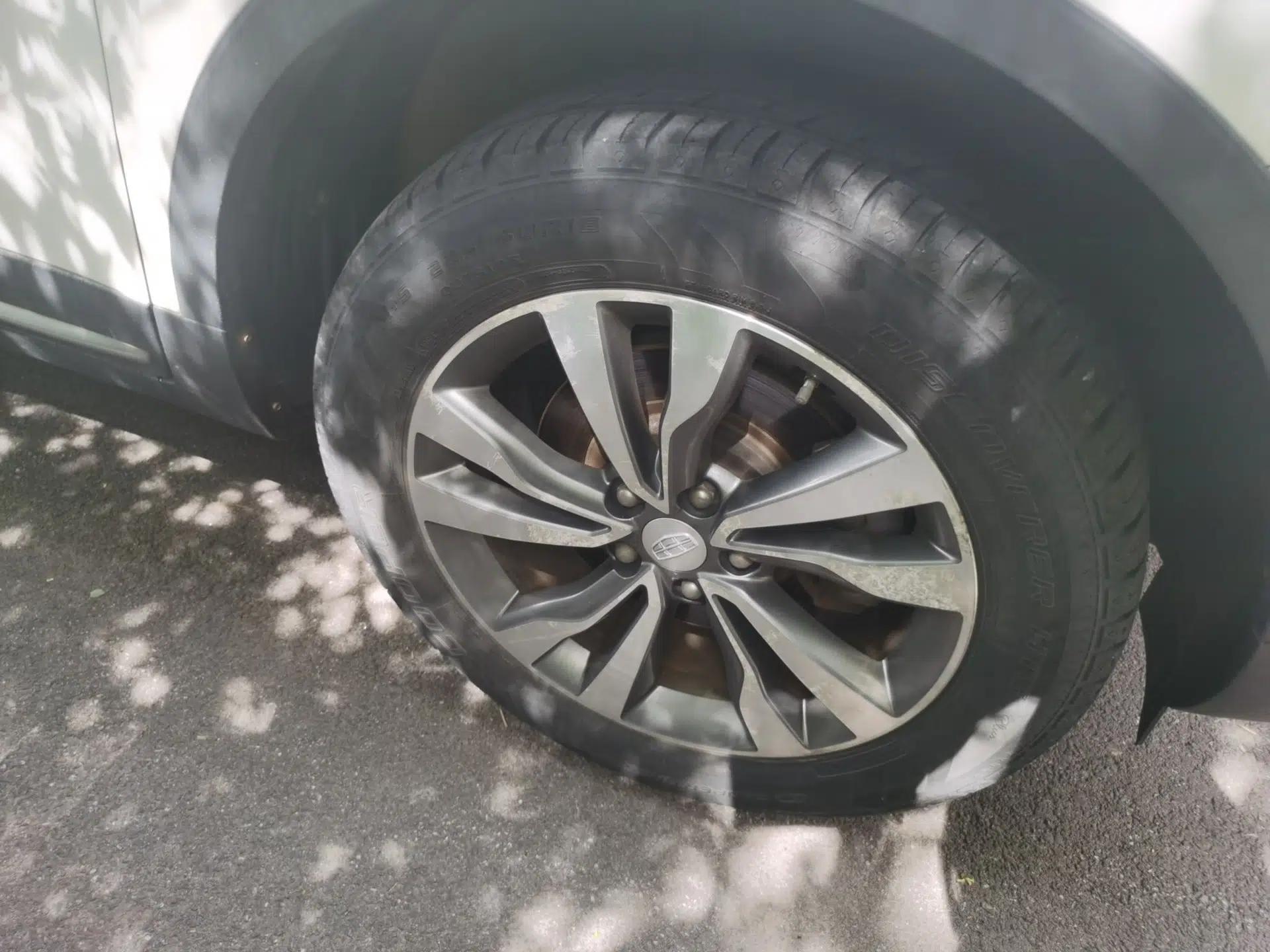 Geely Auto Emgrand X7 Sport 2016 1.8TD Automatic ZhiZun Version — миниатюра 8