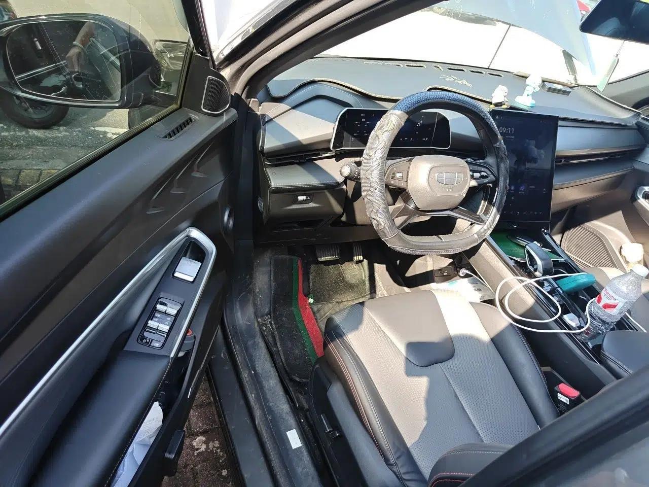 Geely Auto Emgrand X7 Sport 2023 Boyue COOL 1.5TD Smart Connectivity Model — миниатюра 16