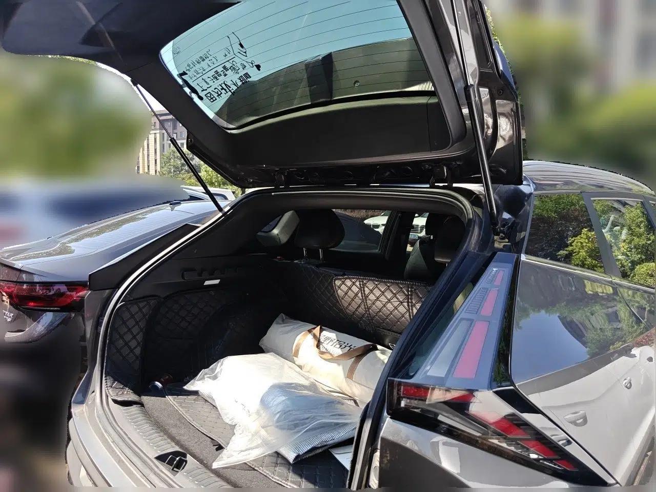 Geely Auto Emgrand X7 Sport 2023 Boyue COOL 1.5TD Smart Connectivity Model — миниатюра 19