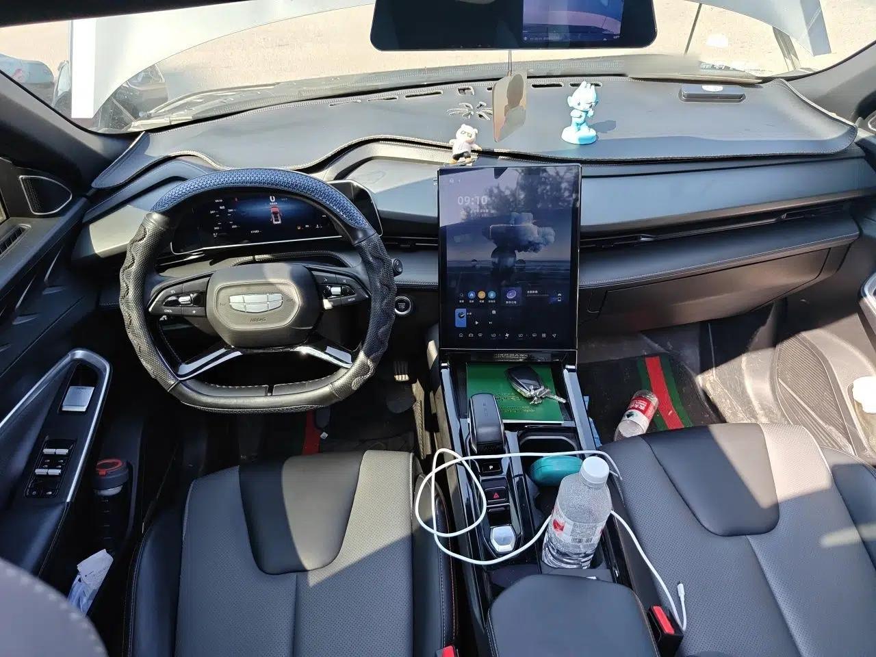 Geely Auto Emgrand X7 Sport 2023 Boyue COOL 1.5TD Smart Connectivity Model — миниатюра 9
