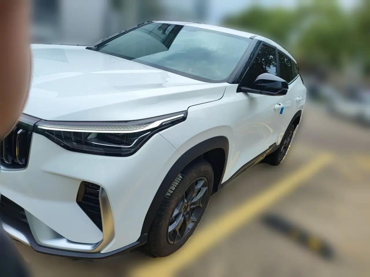Geely Auto Emgrand X7 Sport 2026 Model 1.5TD Joyful — миниатюра 1