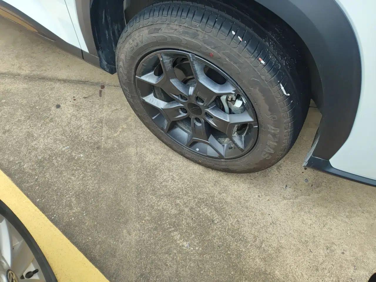 Geely Auto Emgrand X7 Sport 2026 Model 1.5TD Joyful — миниатюра 8