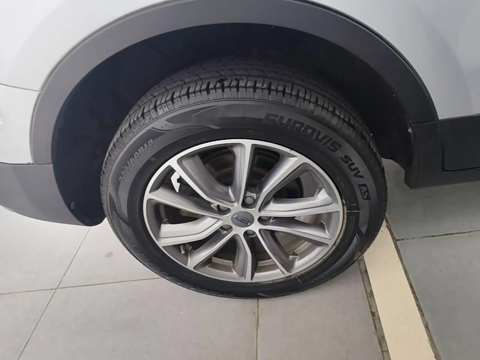 Geely Auto Emgrand X7 Sport 2021 Million Edition 1.8TD DCT Two-Wheel Drive Luxury Model — миниатюра 11