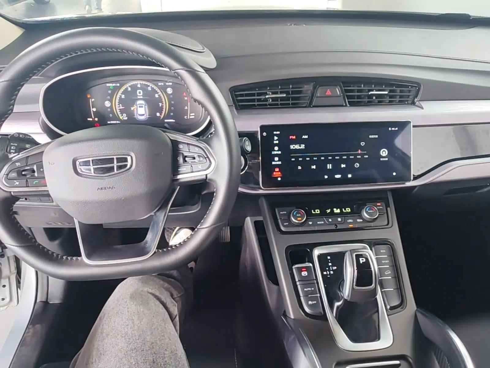 Geely Auto Emgrand X7 Sport 2021 Million Edition 1.8TD DCT Two-Wheel Drive Luxury Model — миниатюра 12