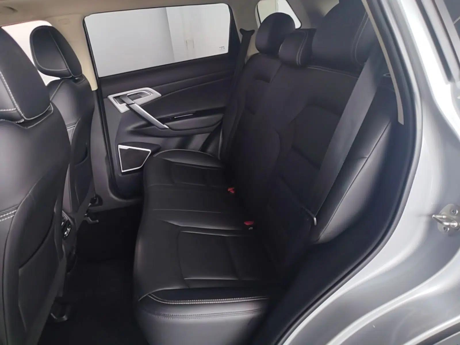 Geely Auto Emgrand X7 Sport 2021 Million Edition 1.8TD DCT Two-Wheel Drive Luxury Model — миниатюра 20