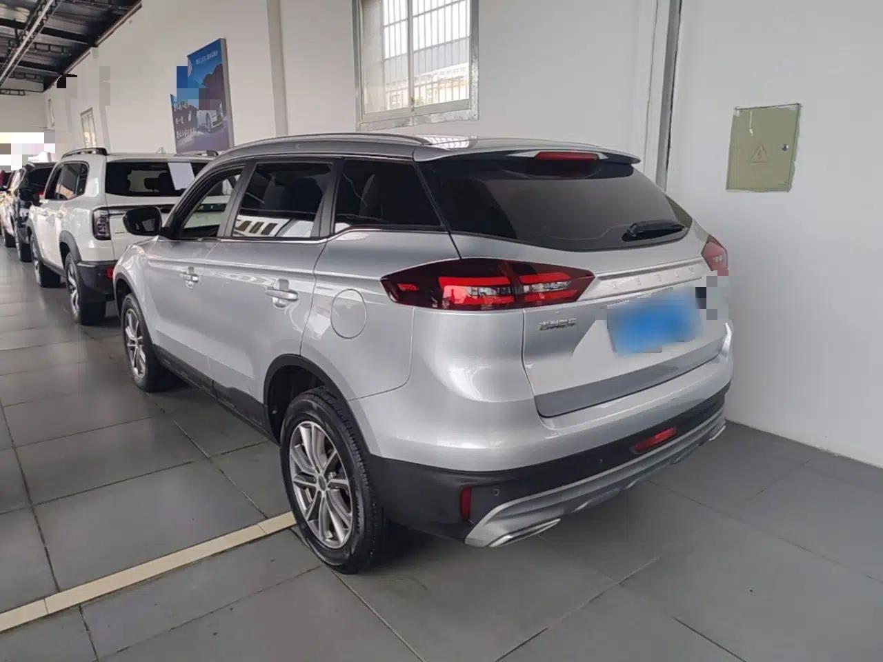 Geely Auto Emgrand X7 Sport 2021 Million Edition 1.8TD DCT Two-Wheel Drive Luxury Model — миниатюра 4