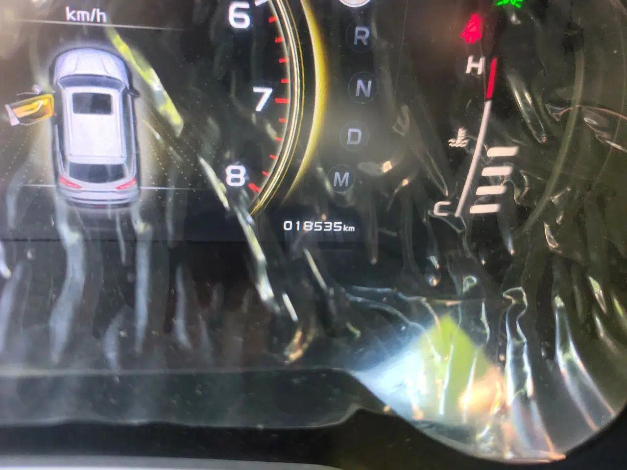 Geely Auto Emgrand X7 Sport 2021 Million Edition 1.8TD DCT Two-Wheel Drive Luxury Model — миниатюра 12