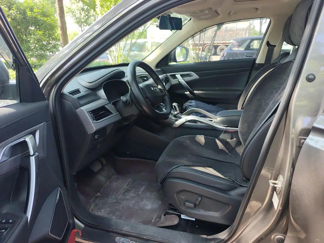 Geely Auto Emgrand X7 Sport 2021 Million Edition 1.8TD DCT Two-Wheel Drive Luxury Model — миниатюра 15