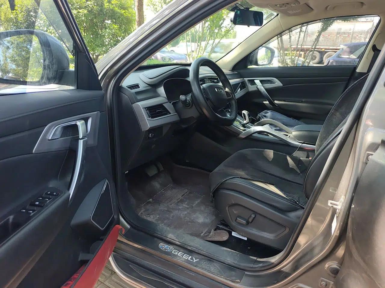 Geely Auto Emgrand X7 Sport 2021 Million Edition 1.8TD DCT Two-Wheel Drive Luxury Model — миниатюра 16