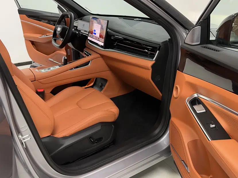Geely Auto Emgrand X7 Sport 2026 Model 1.5TD Beloved — миниатюра 14