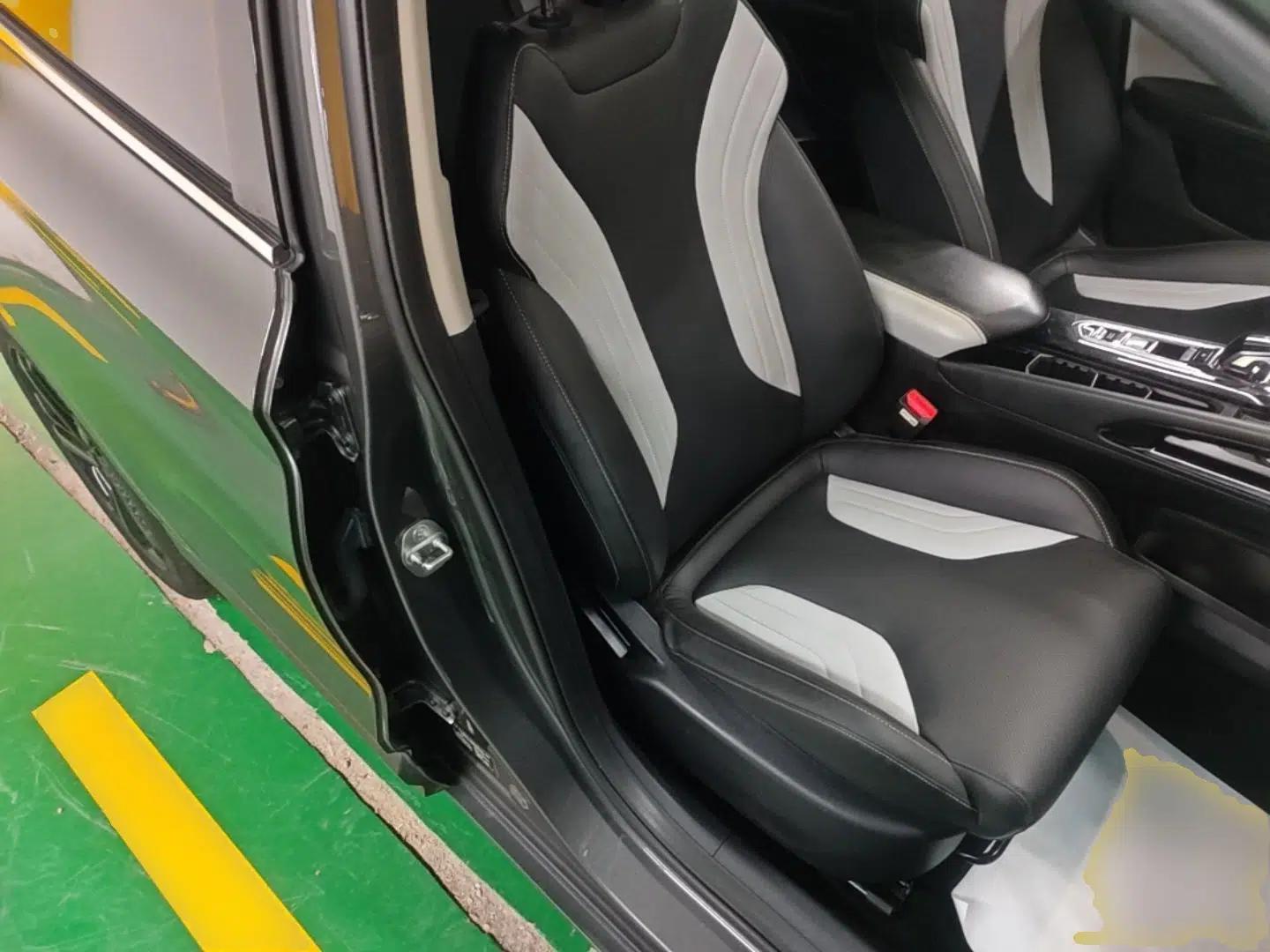 Geely Auto Coolray 2022 Bin Yue COOL 1.5TD DCT Hot Engine Edition — миниатюра 19
