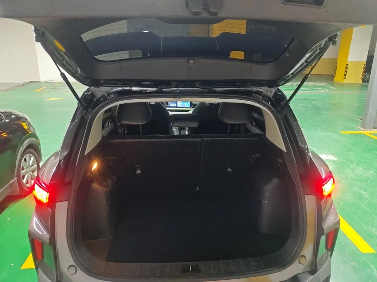 Geely Auto Coolray 2022 Bin Yue COOL 1.5TD DCT Hot Engine Edition — миниатюра 22