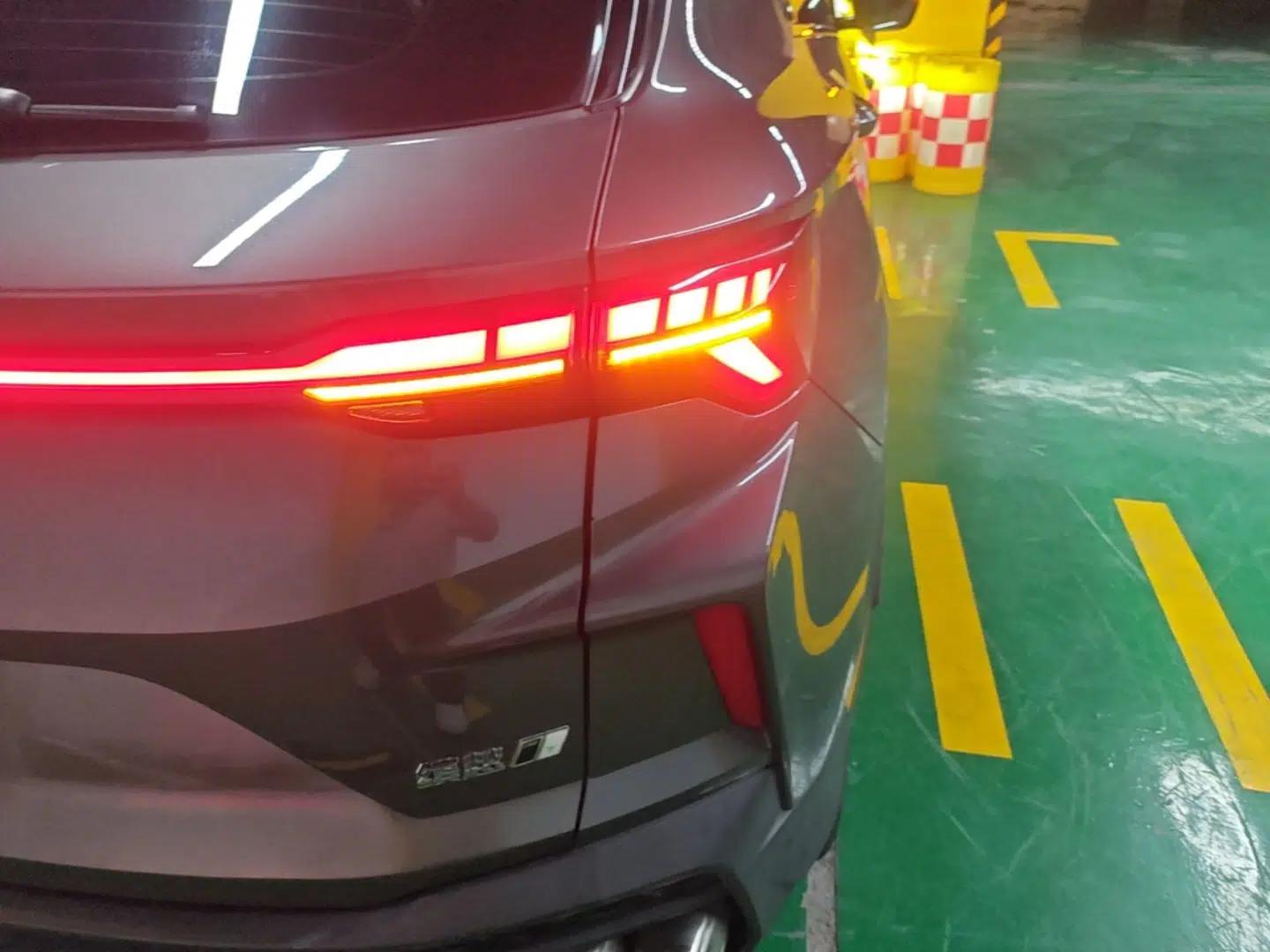 Geely Auto Coolray 2022 Bin Yue COOL 1.5TD DCT Hot Engine Edition — миниатюра 9