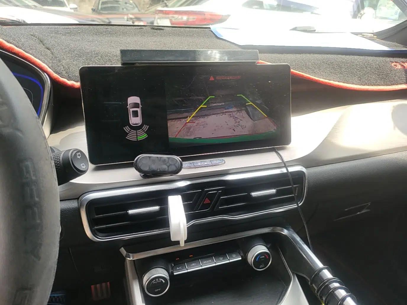 Geely Auto Coolray 2019 Sport Model 260T DCT Patrol China V Standard — миниатюра 15