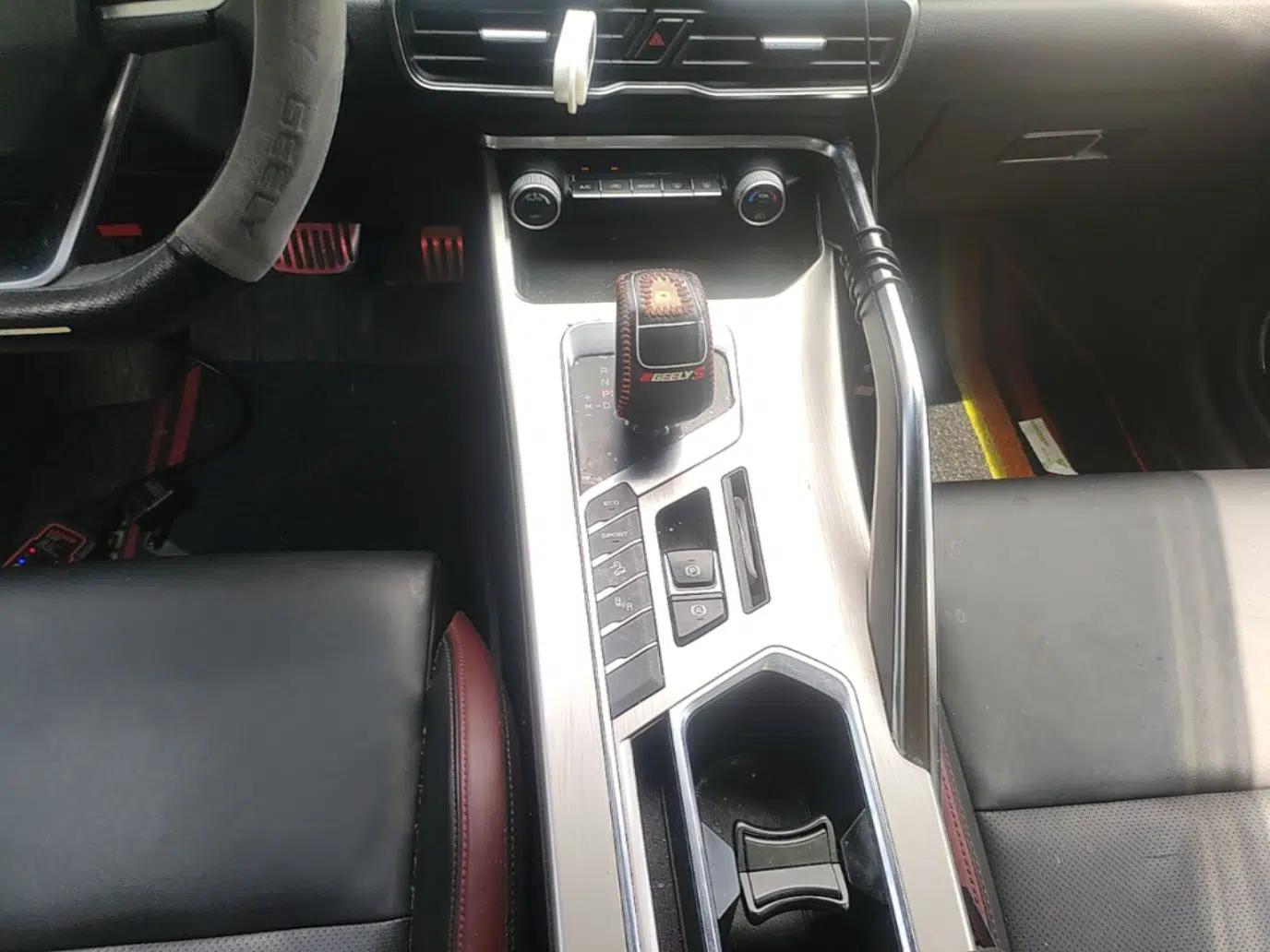 Geely Auto Coolray 2019 Sport Model 260T DCT Patrol China V Standard — миниатюра 16