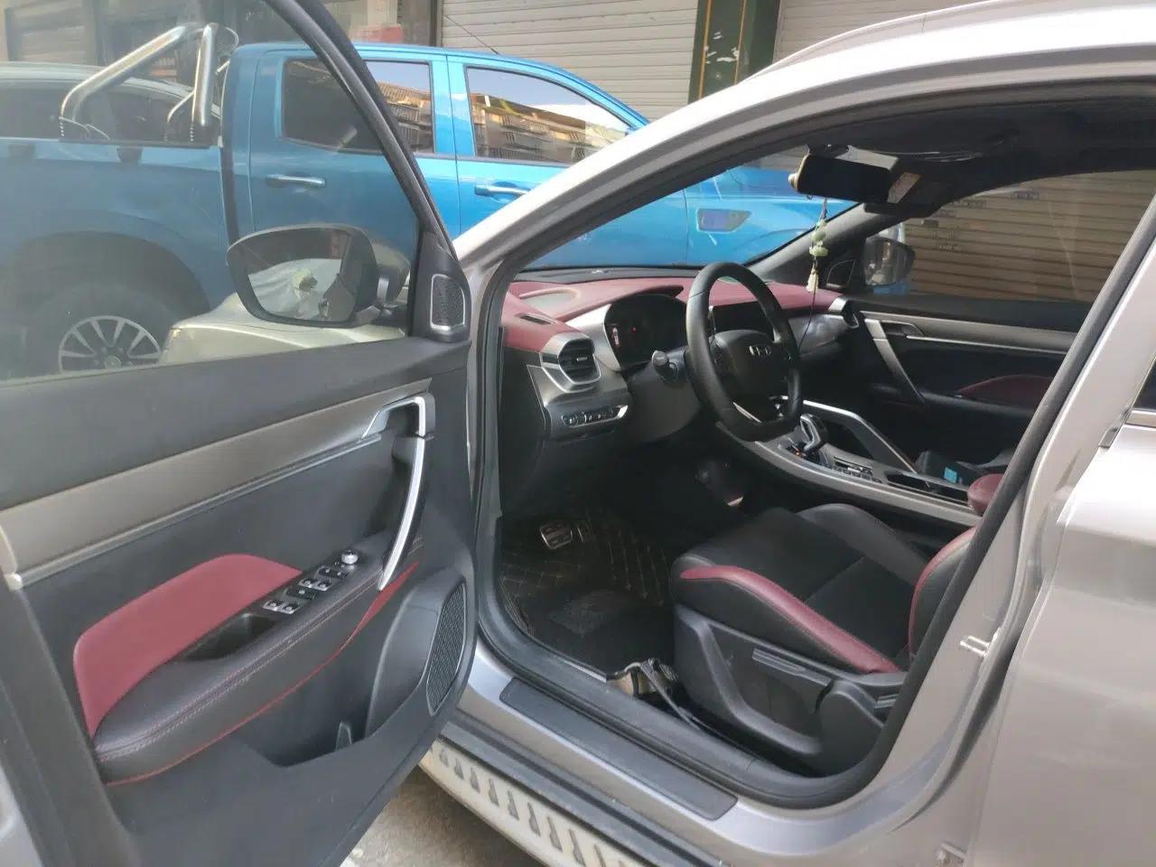 Geely Auto Coolray 2020 PRO 260T DCT Knight — миниатюра 13