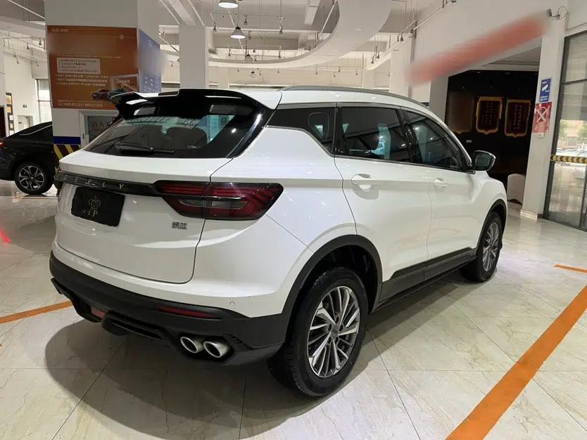 Geely Auto Coolray 2021 1.4T Manual Gold Edition — миниатюра 7