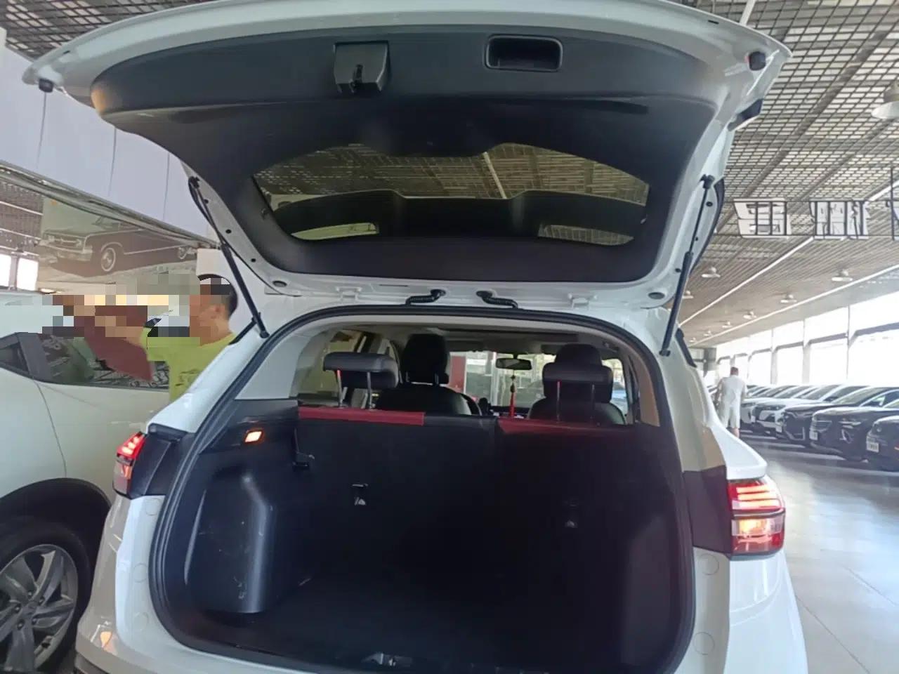 Geely Auto Coolray 2021 1.4T DCT Platinum Edition — миниатюра 27
