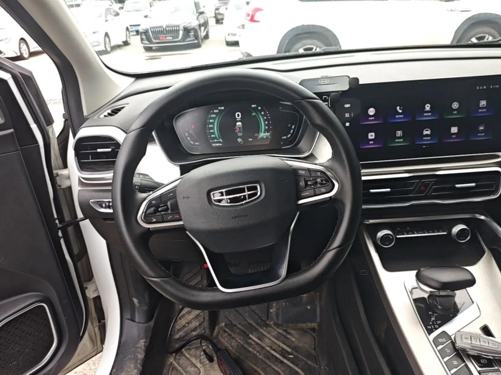 Geely Auto Coolray 2023 1.5T DCT Diamond Edition — миниатюра 13