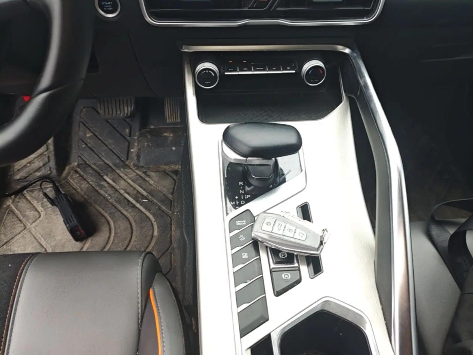 Geely Auto Coolray 2023 1.5T DCT Diamond Edition — миниатюра 16