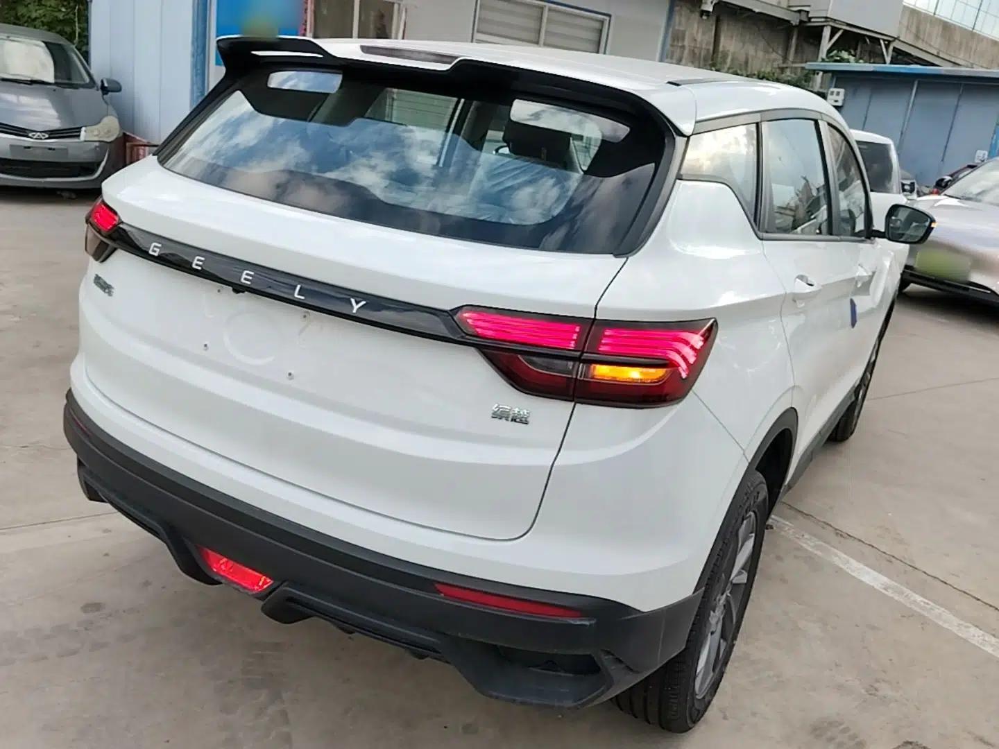 Geely Auto Coolray 2025 1.5L CVT Super Edition — миниатюра 6