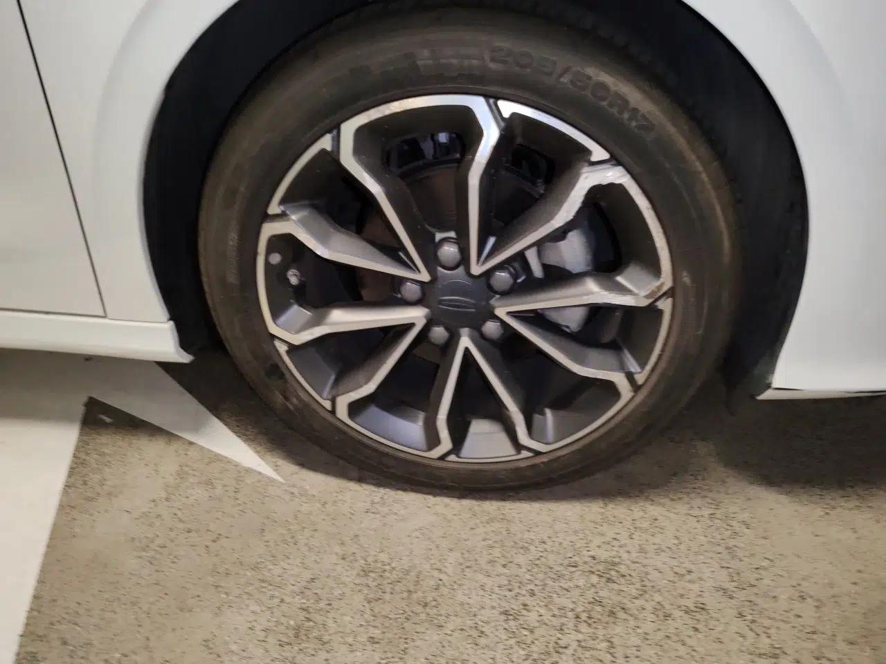 Geely Auto Binray 2021 1.4T CVT Asian Games Edition — миниатюра 8