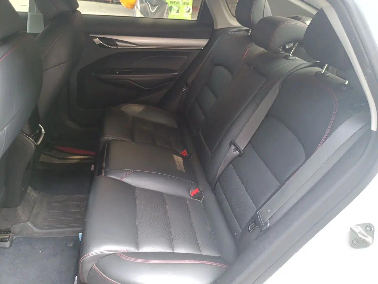 Geely Auto Binray 2018 200T DCT Binyi Edition — миниатюра 17